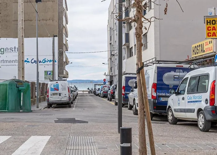 Milenial Immo Llotja A 100 Mts De La Playa De Apartman Roses